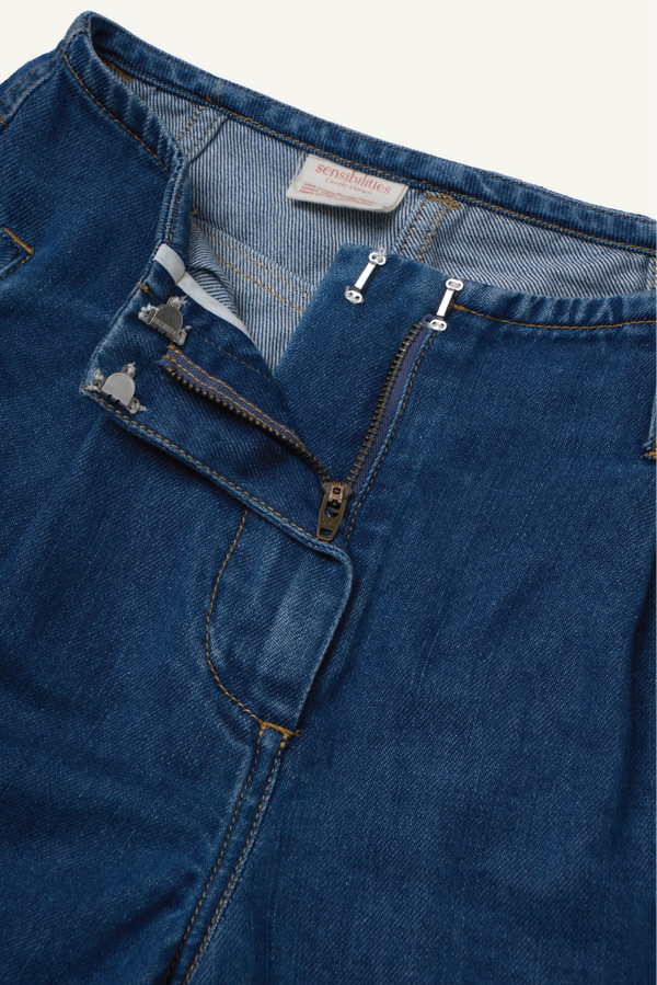 Gentle Denim Tapered Jeans