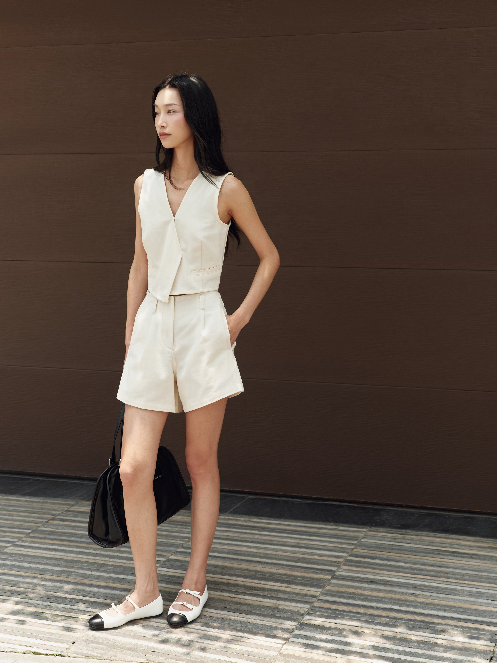 Gentle Denim A-line Shorts in Cream