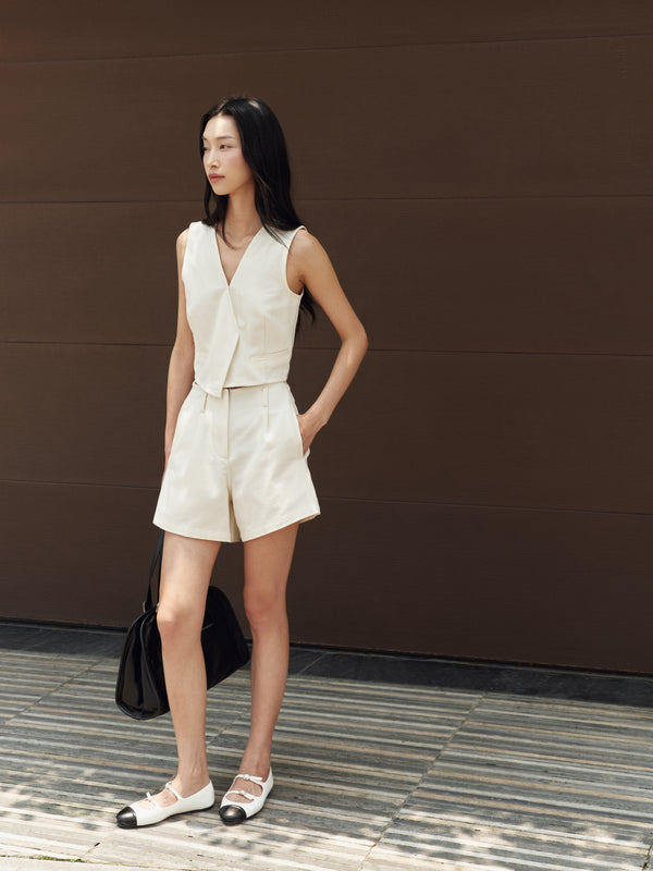 Gentle Denim A-line Shorts in Cream
