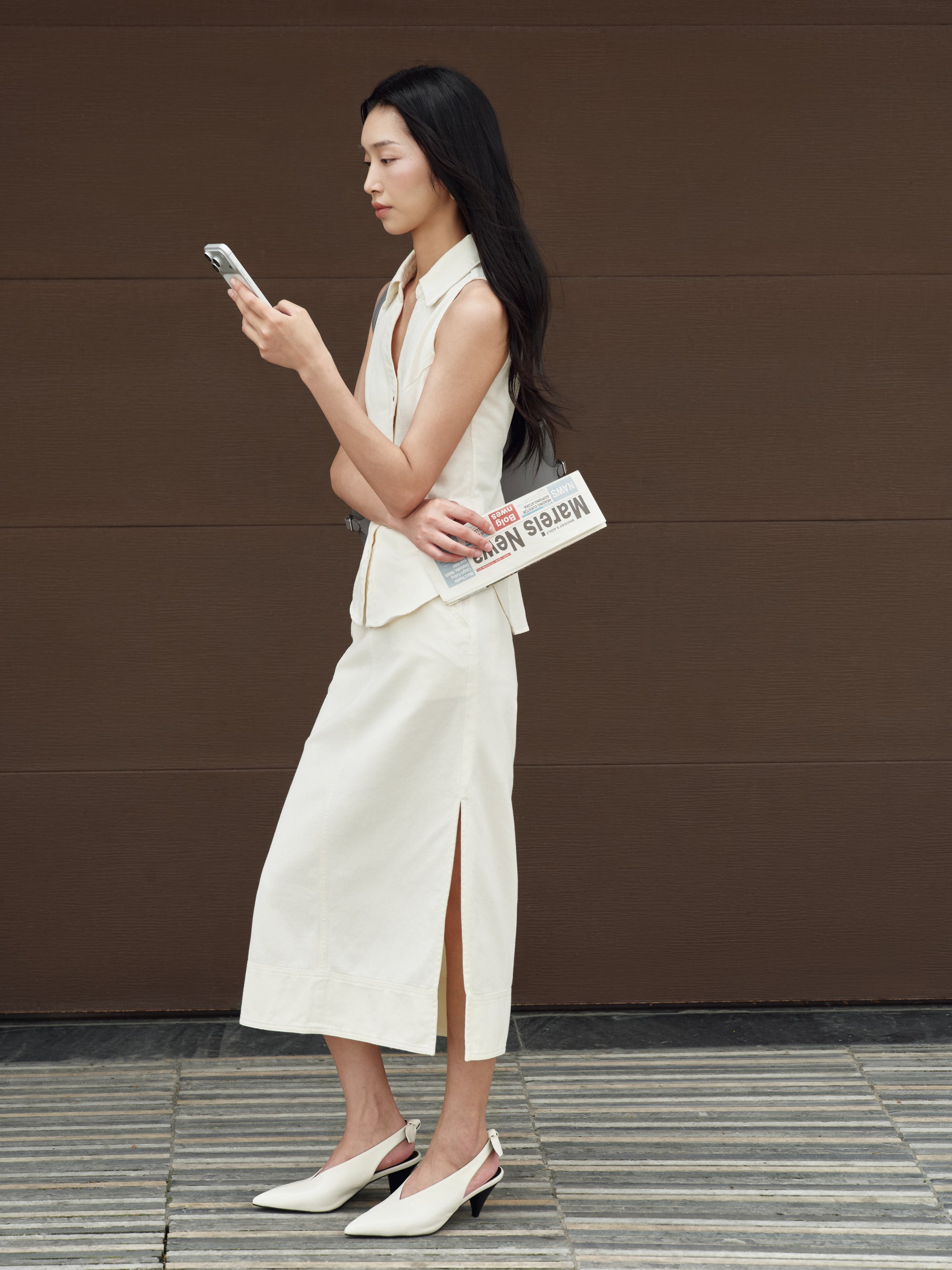 Gentle Denim Column Skirt in Cream (Preview)