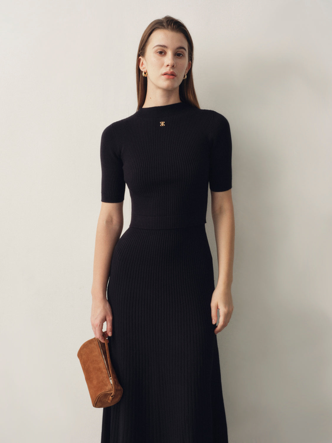 Seamless Knit Sleeved Top in Black