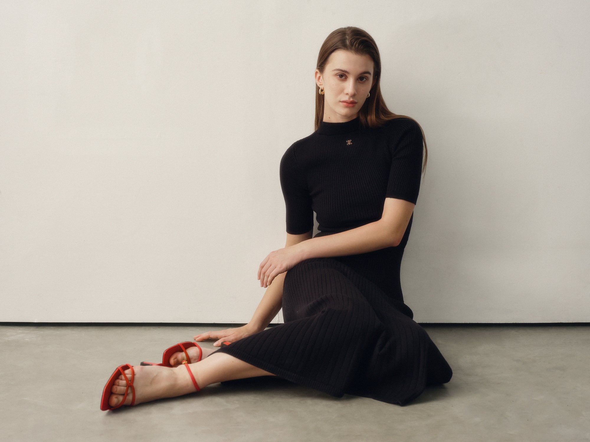 Seamless Knit Sleeved Top in Black