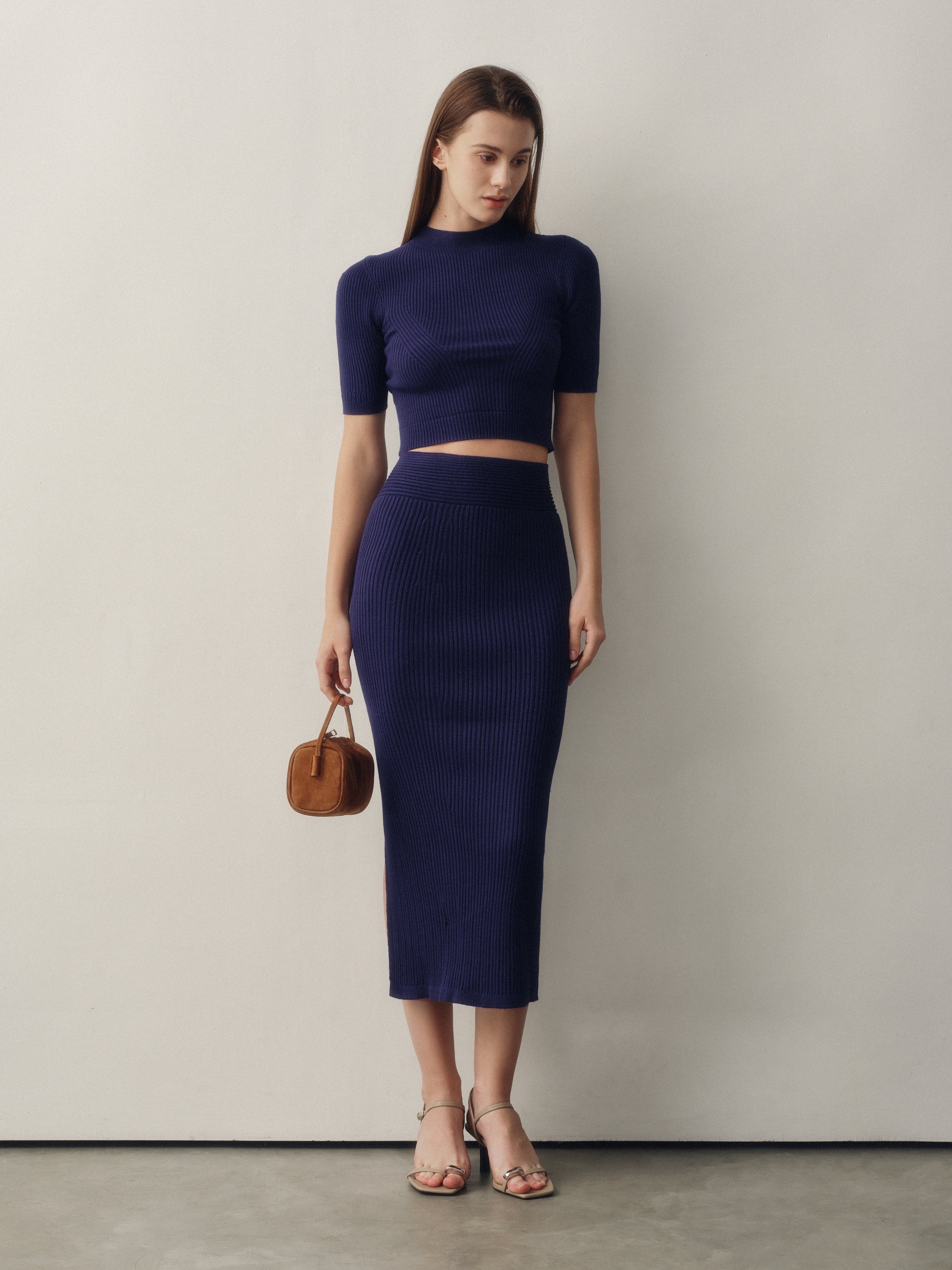 Seamless Knit Sleeved Top in Navy
