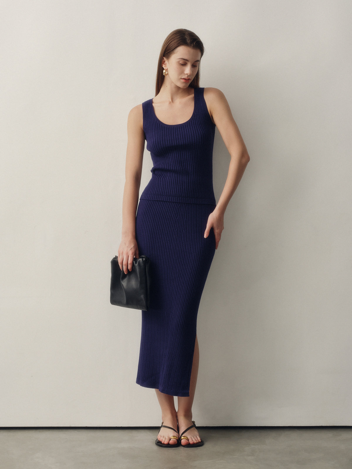 Seamless Knit Reversible Tank Top in Navy