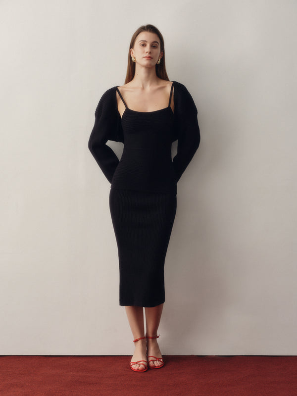 Seamless Knit Column Skirt in Black