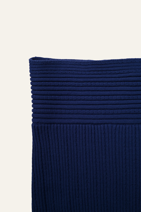 Seamless Knit Column Skirt in Navy
