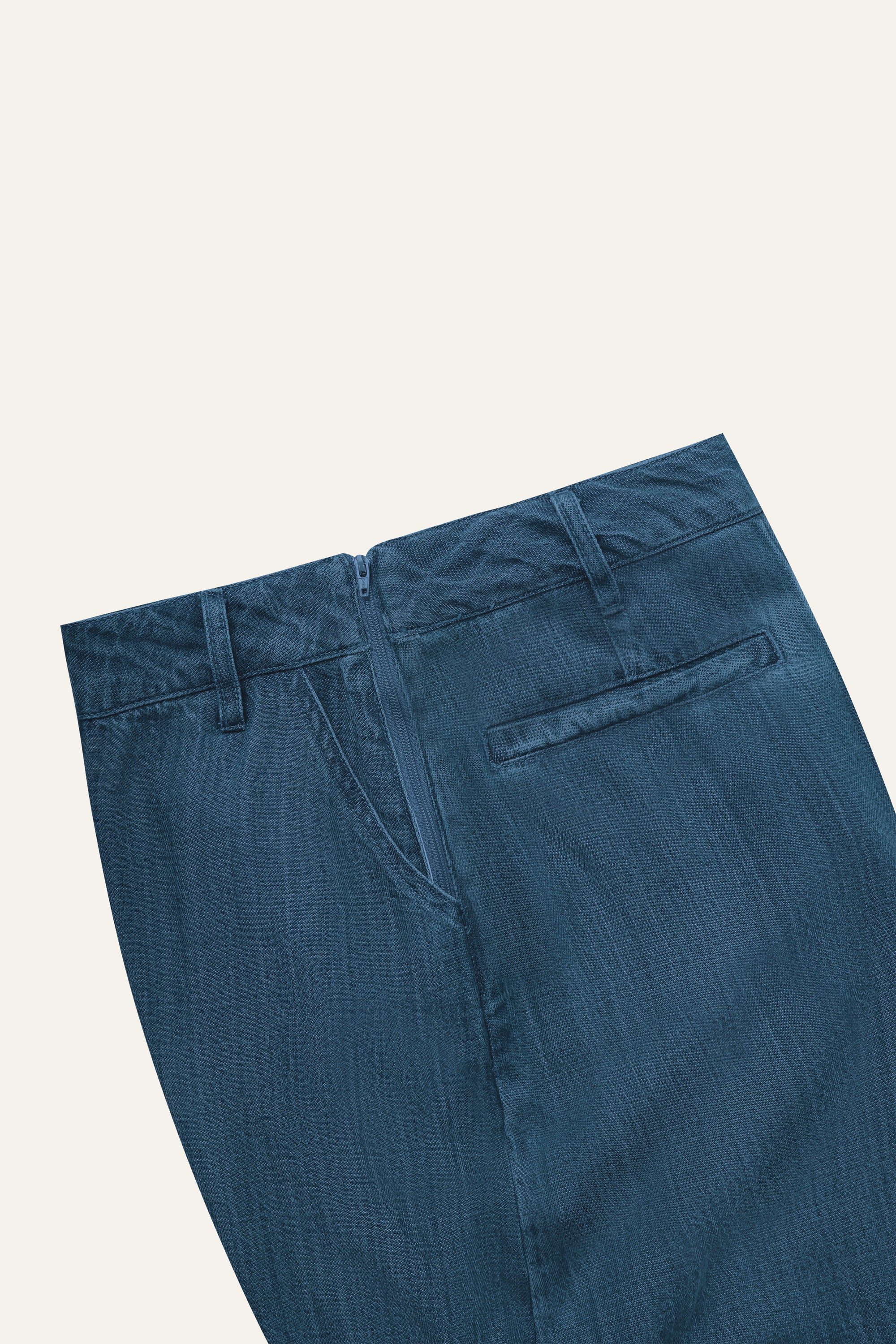 Gentle Denim Column Skirt in Dark Blue