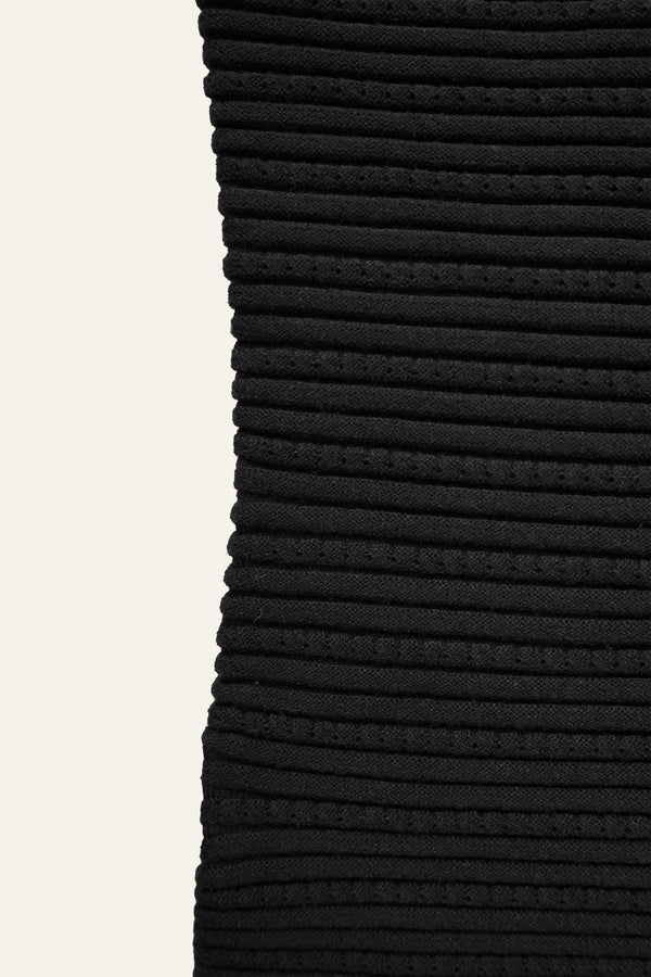 Seamless Knit Camisole Top in Black